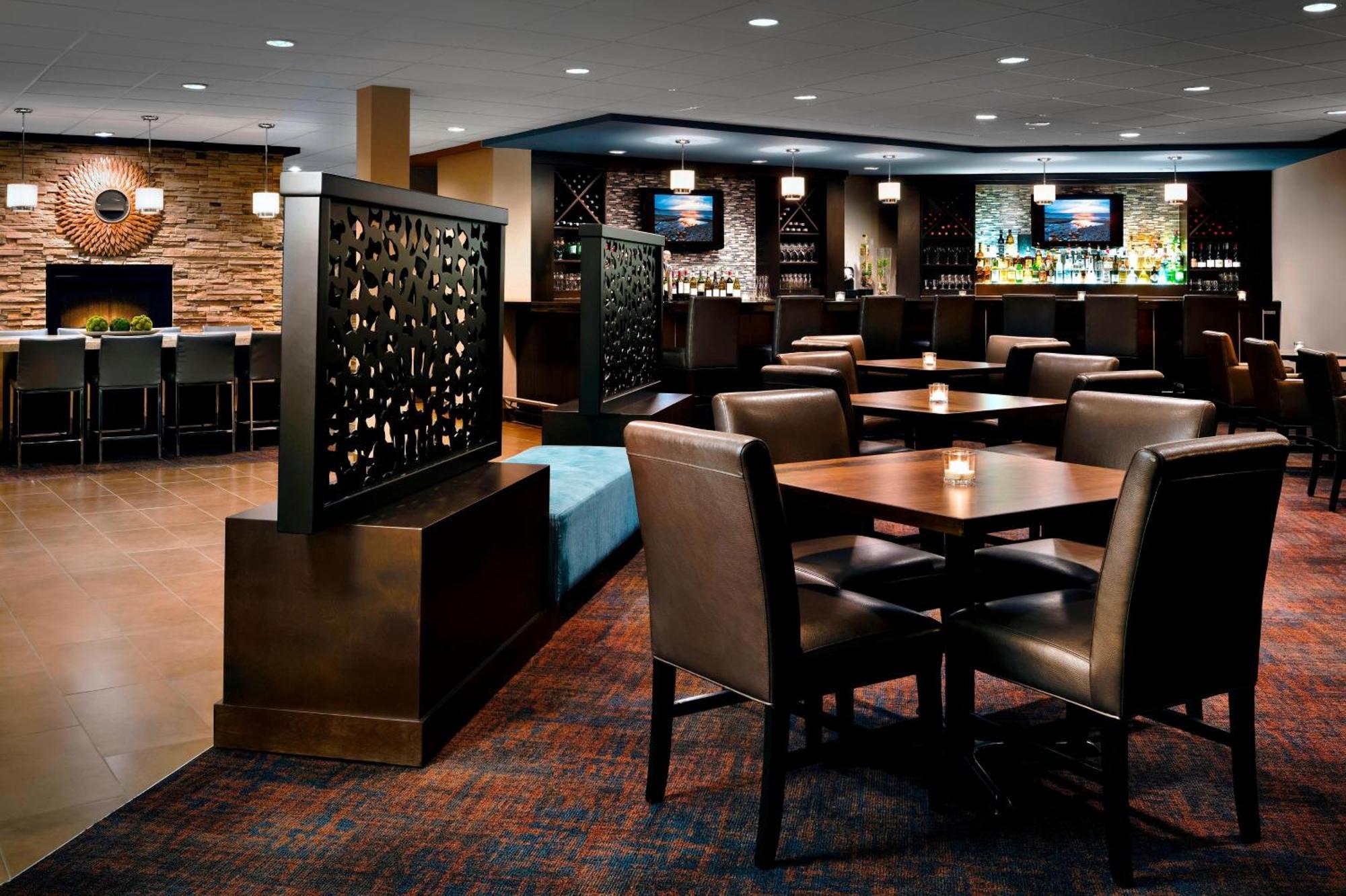 Delta Hotels By Marriott Sault Ste. Marie Waterfront Extérieur photo